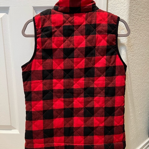 Pink Lily Buffalo Plaid Vest, Size Small - Picture 4 of 6